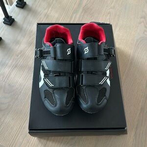 🛑 SOLD 🛑 Peloton Women’s Cycling Shoes